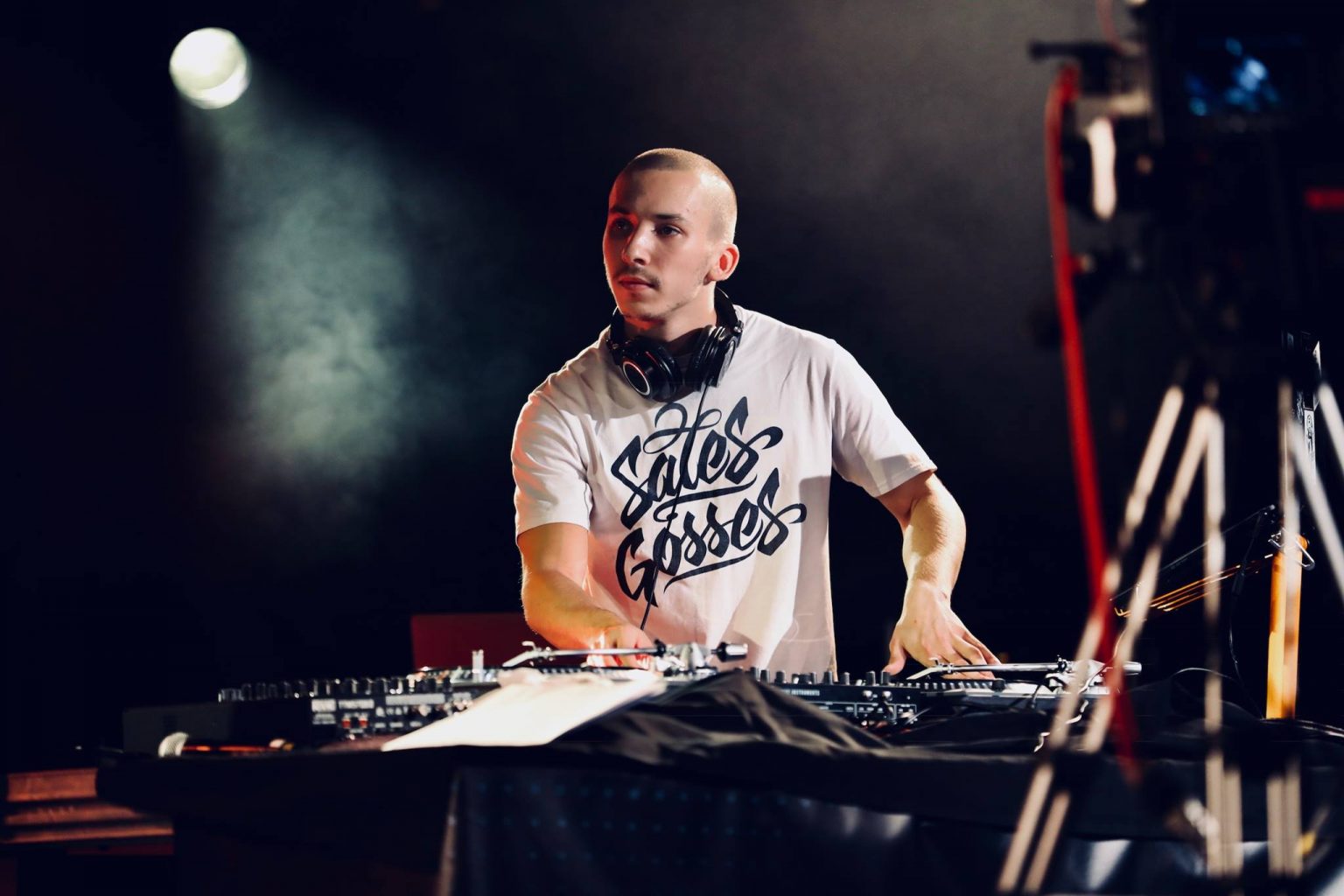 2. DJ Rox R