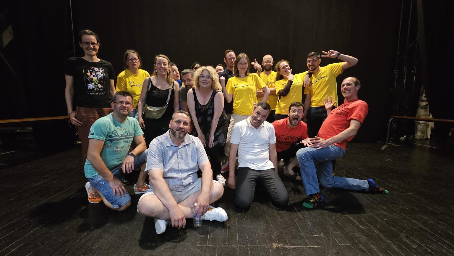 photo de groupe de l'association 7e sens
